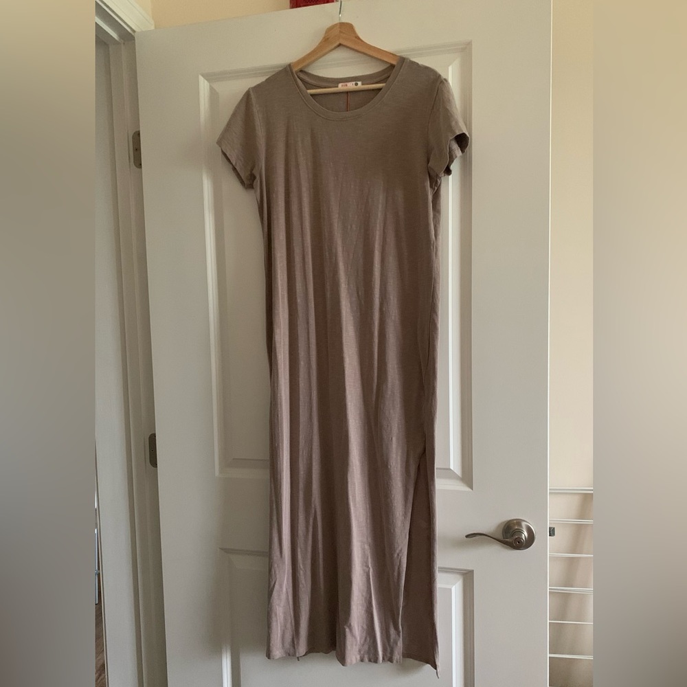 Sundry Short Sleeve Maxi Dress with Slit
